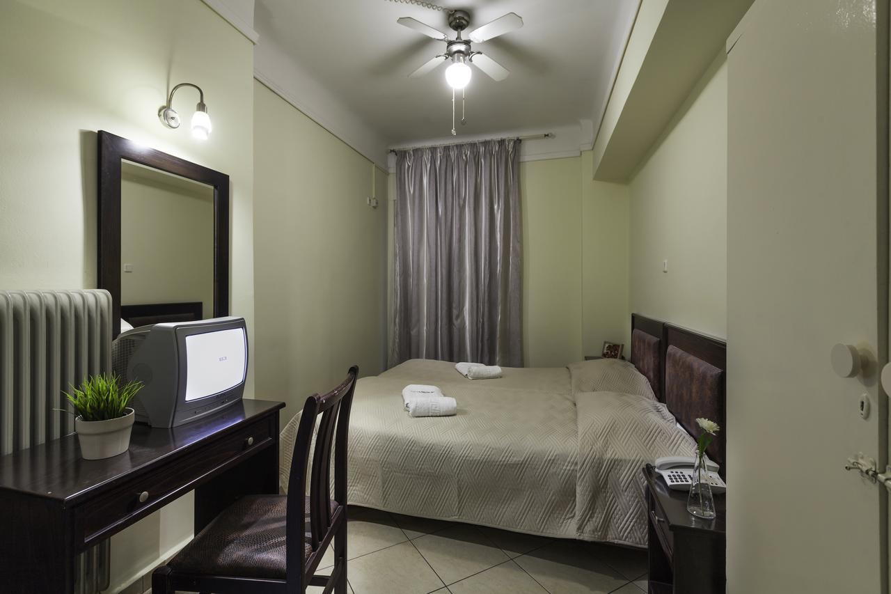 Hotel Artemision à Athènes Extérieur photo